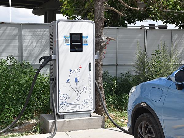 在居民區(qū)安裝電動汽車充電樁有什么好處?
