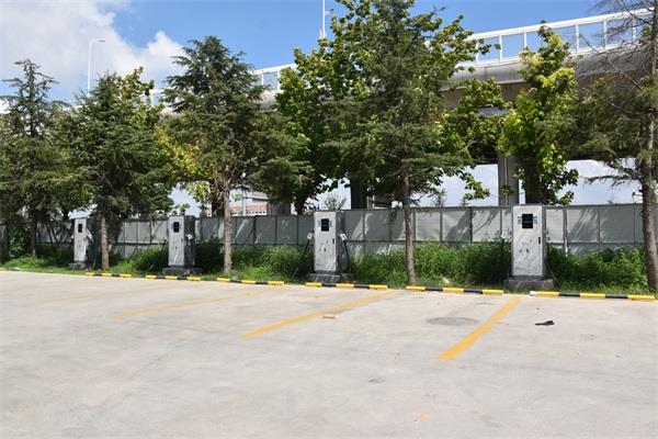 各個(gè)汽車品牌的充電樁為什么不可以通用?